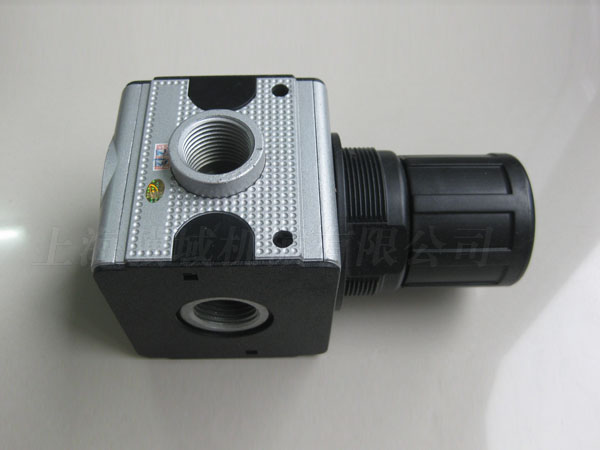 858-180.067Pressuer regulator